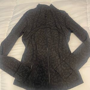 Lululemon Align jacket size 4, excellent condition